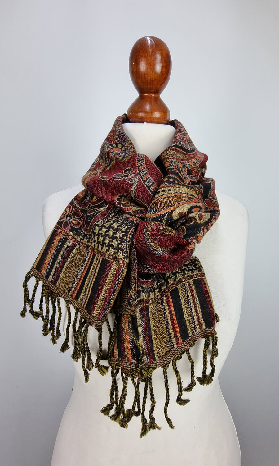 Mohini - schmaler Jamawar Schal aus Merinowolle 